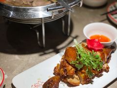 脆皮童子鸡-新白鹿餐厅(金鹰新街口店)