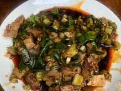 特色拌拐肉-茅屋大酒店