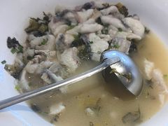 -严记小天府酸菜鱼(西四路店)