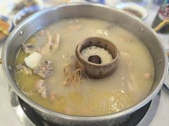 -朴小妹人参鸡汤火锅(长白山万达店)