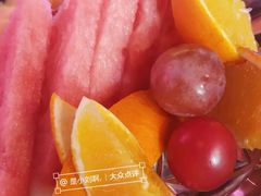 缤纷水果拼盘-粉墨特色菜·烧烤音乐酒馆