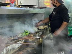 -布尔津河堤夜市