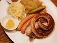 巴伐利亚香肠拼盘-宝莱纳啤酒花园餐厅PAULANER BRAUHAUS Nanjing(广州路店)