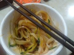 -乡党臊子面(丰庆公园店)