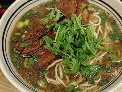 -小马牛肉面·牛骨熬制(南京博物院店)