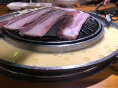 精品五花肉-仨仨米炭火烤肉