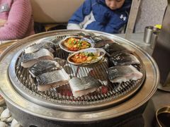 -围炉肉舍丹东海鲜烤肉·烤活鳗(步行街店)
