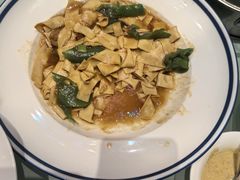 -缤圣源中国清真菜(群力店)