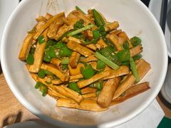 -费大厨辣椒炒肉(万家丽一店)