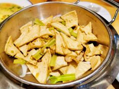 干锅千页豆腐-秦香阁·西北家常菜(徐汇日月光中心店)
