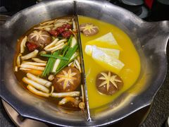 花胶鸡鸳鸯锅-湊湊火锅·茶憩(和平大悦城店)