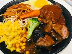 -汤姆家的牛排意面披萨(融创茂店)