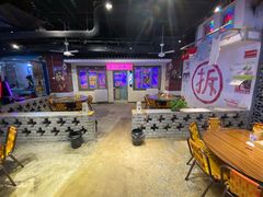 大堂-马路牙子地桌烤肉(工体店)