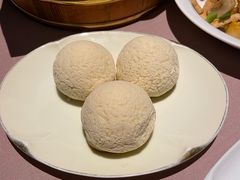 黑松露鹅肝包-新荣记(南京西路店)