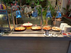 自助取餐区-海口绿发希尔顿酒店-田园汇自助餐·三文鱼·海鲜