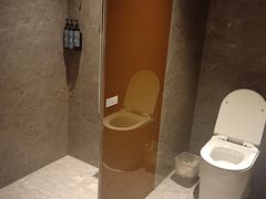 -乔治莫兰迪酒店(济南解放路山东大学店)
