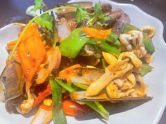 紫苏炒圣子-大头虾越式风味餐厅(光明广场店)