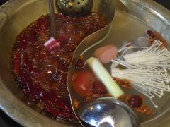 -怡品川宇火锅(宝立方店)