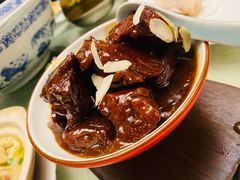 慢火焖小牛肉-山外山菜馆(玉泉路店)