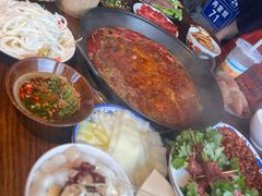 -萍姐火锅·公路夜市(武汉首店)