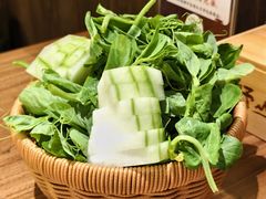 -野山舂·贵州现舂酸汤火锅(鸿通城店)