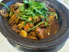 鸡娃双拼煲-二楼老店重庆鸡公煲(真光路店)