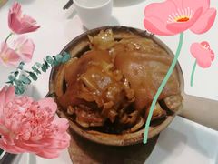 鲍汁鳕鱼膠猪手煲-禄興記香港大排档(歌斐中心店)