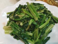 蒜蓉油麦菜-陈寔包子王·卤煮小肠·京味小吃(龙潭店)