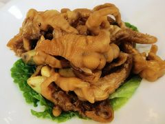腊八蒜脱骨凤爪-鹏天阁酒楼·海鲜(红旗店)