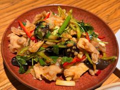 蒜香脱骨凤爪-金太阳海鲜烧烤·本地人餐厅(东纬路旗舰店)