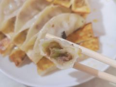 -小绿伞锅贴店(建章路店)