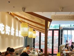 -肥肥虾庄·金牌油焖大虾(汉口城市广场店)