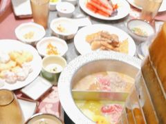 -牛YO寿喜烧·铁板烧和牛火锅自助(市府恒隆店)