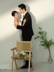 -樱花婚纱摄影