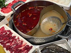-来龍儿鲜切牛肉自助老火锅