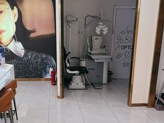 -J-Optical佳视明眼镜·蔡司视觉(青岛金茂览秀城店)