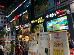 -BHC炸鸡(明洞总店)