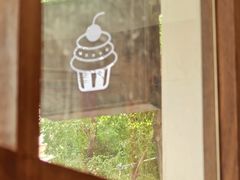 -C.Y Cafe