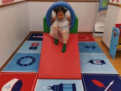 -抱抱熊托育中心(大悦城店)