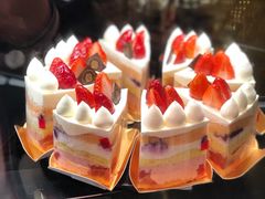 -巴黎贝甜·生日蛋糕(环球中心店)