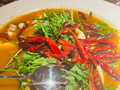 山茶油丹江大鱼头-清水亭湖北菜(大屯DT51店)