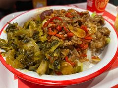 小炒黄牛肉饭-猪角·闽南猪脚饭(上梅林店)