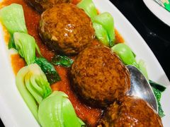 红烧狮子头-芳芳私房菜·精做淮扬菜(承德路店)