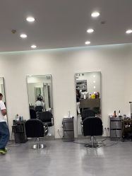 -HAIR HERE造型