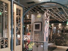 -湊湊火锅·茶憩(南京东路悦荟店)