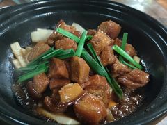 红烧肉焖笋-秘密鸡地山庄