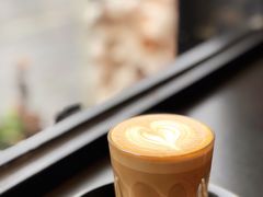 Flat&nbsp;white-black rainbow coffee