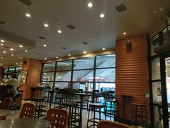 大堂-星巴克(上海虹桥新天地二店)