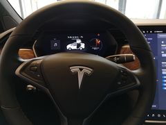 -TESLA 特斯拉(上海太古汇体验店)