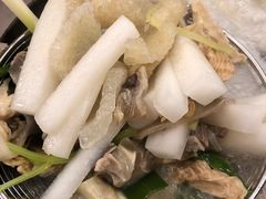 -胡须佬鸡煲四季火锅店(石厦西村直营店)